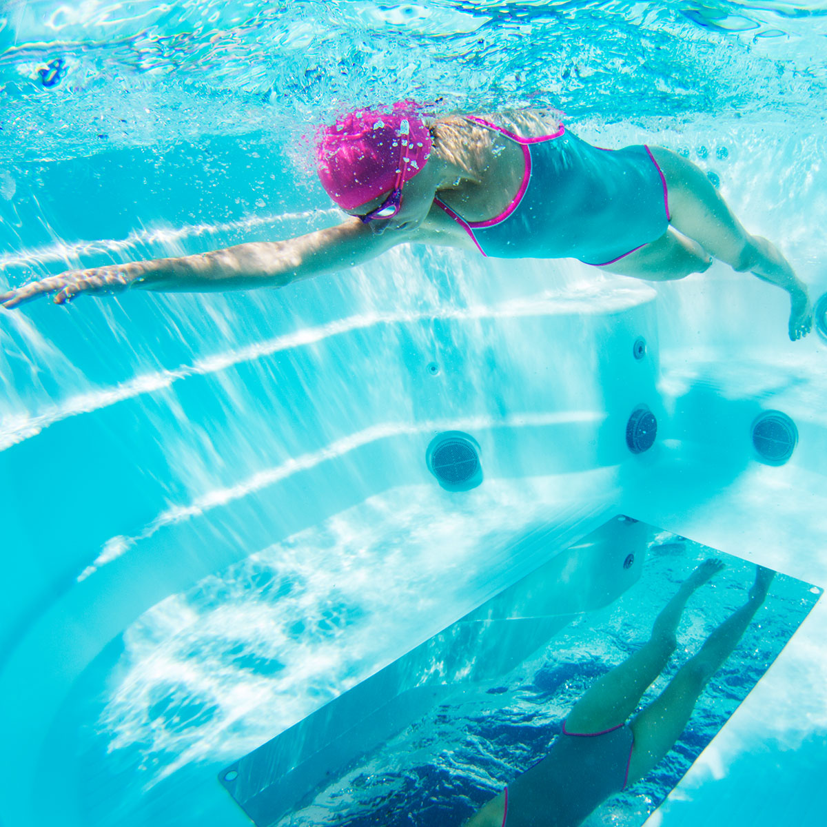 Underwater Mirror